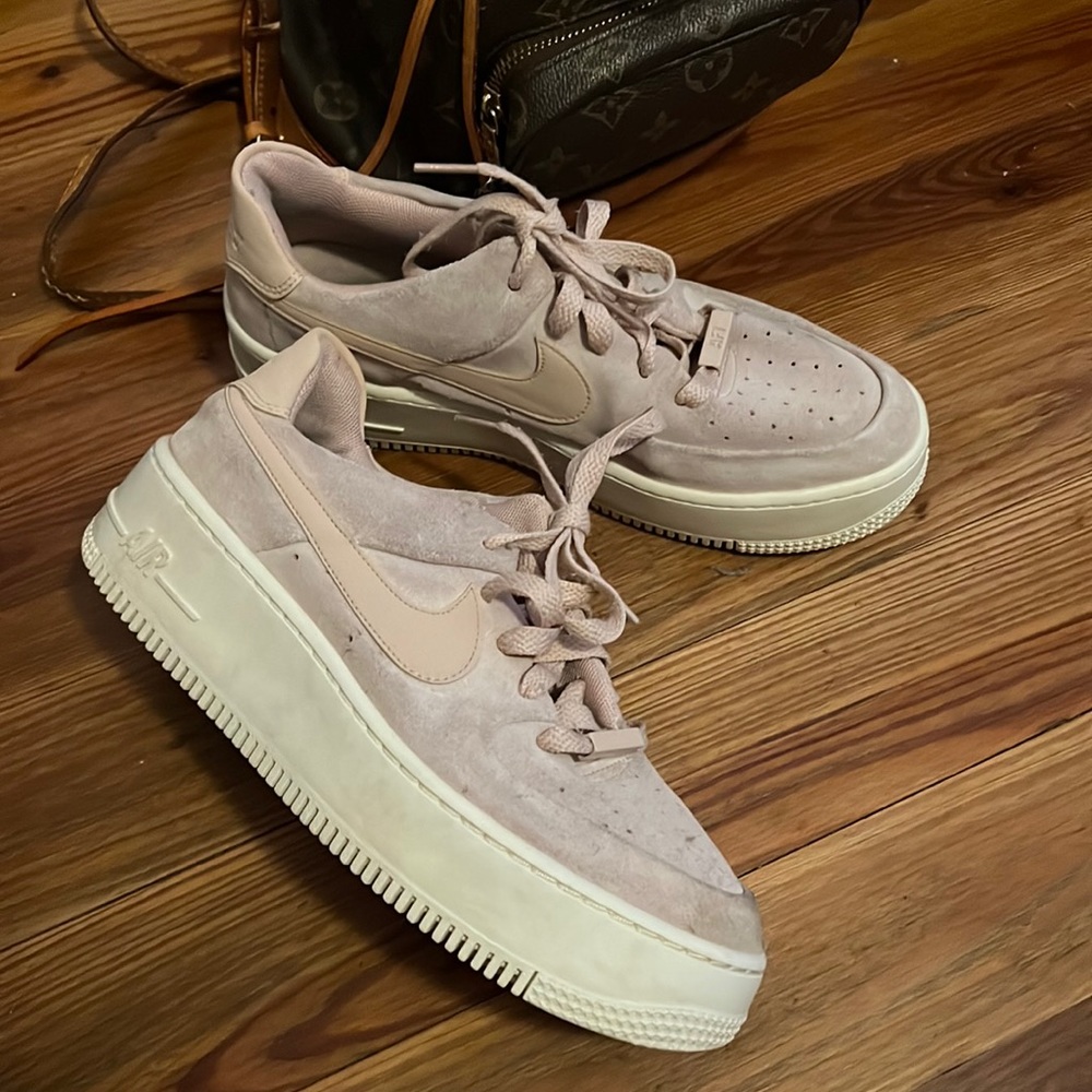 BLUSH PINK AF1s